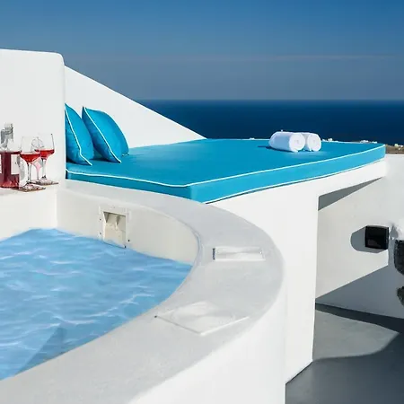 Apartment Santorini Traditional Cute Apt W Private Hot Tub