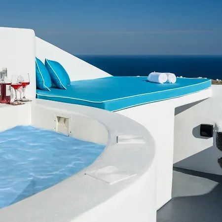 Apartment Santorini Traditional Cute Apt W Private Hot Tub