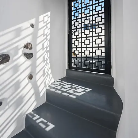 Apartment Santorini Traditional Cute Apt W Private Hot Tub